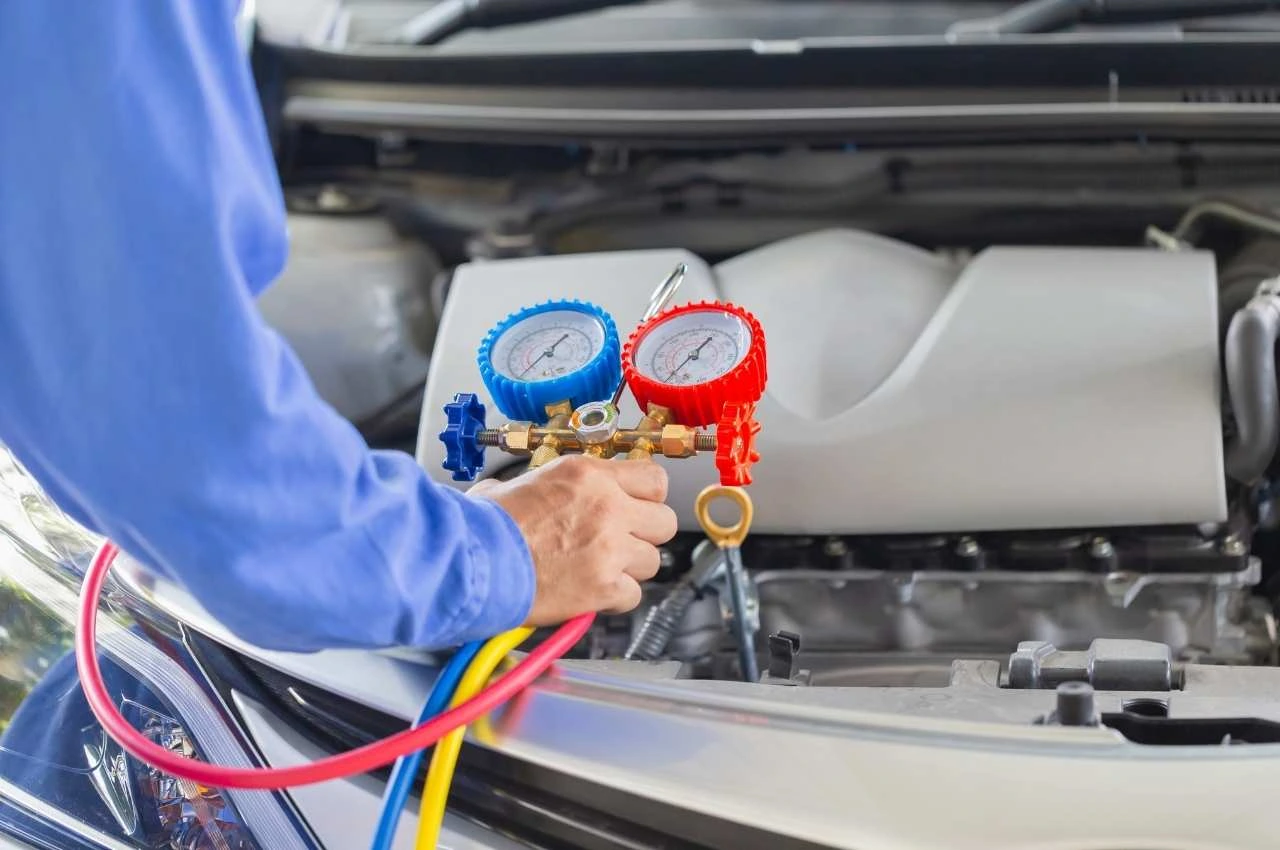 AC Mobil Hyundai Stargazer Menetes Deras