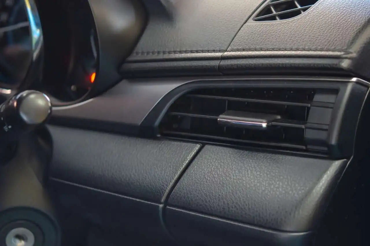 AC Mobil Mitsubishi Xpander Berisik