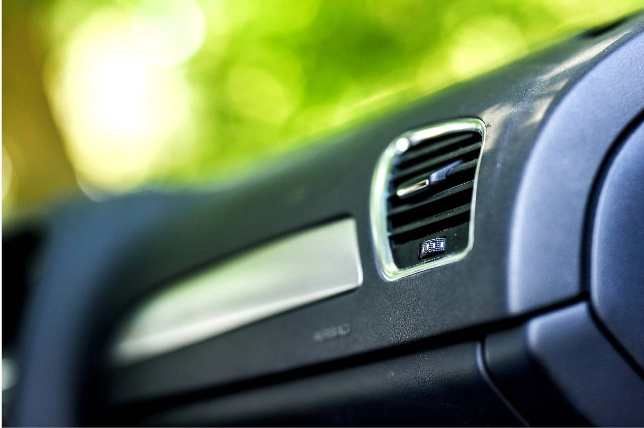 AC Mobil KIA Sonet Ngorok