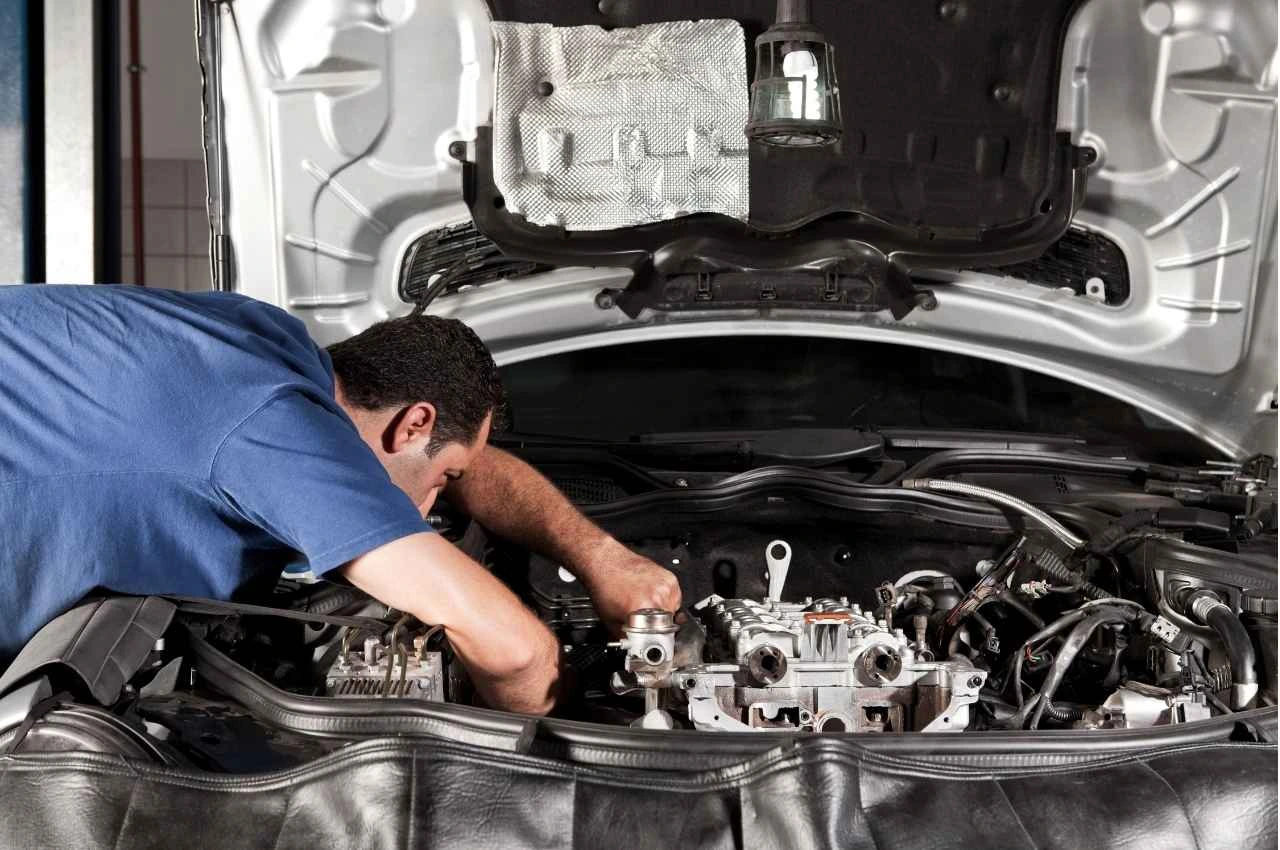 AC Mobil Hyundai Santa Fe Tidak Dingin Saat RPM Tinggi